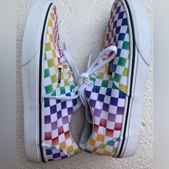 Girl’s rainbow checkered Vans - SIZE 3 - Picture 6 of 10